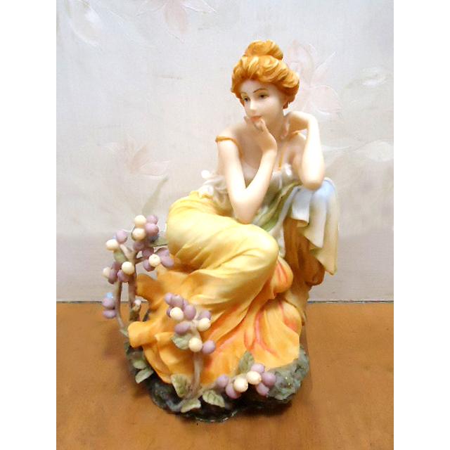 セール！即納！ミュシャ・コレクション アールヌーボー黄色のドレスを