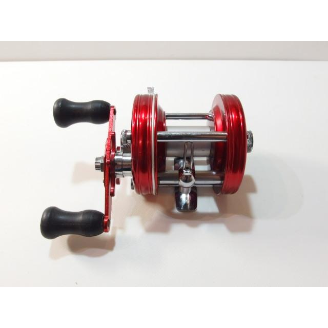 アブ アンバサダー 5000 赤 ABU Ambassadeur 右巻き ベイトリール