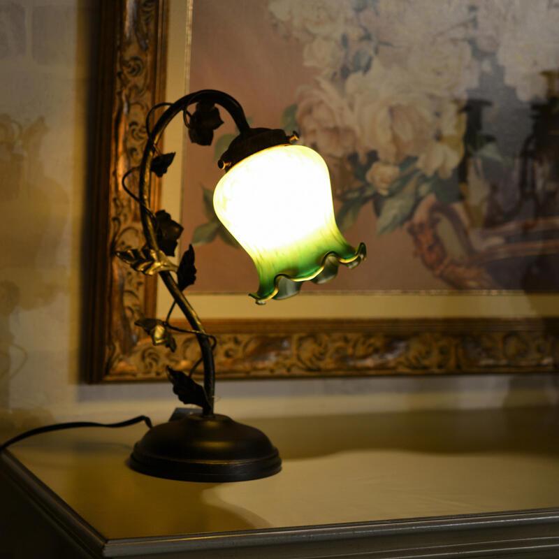 タッチセンサー テーブルランプ 1灯 2種類のデザインより選択