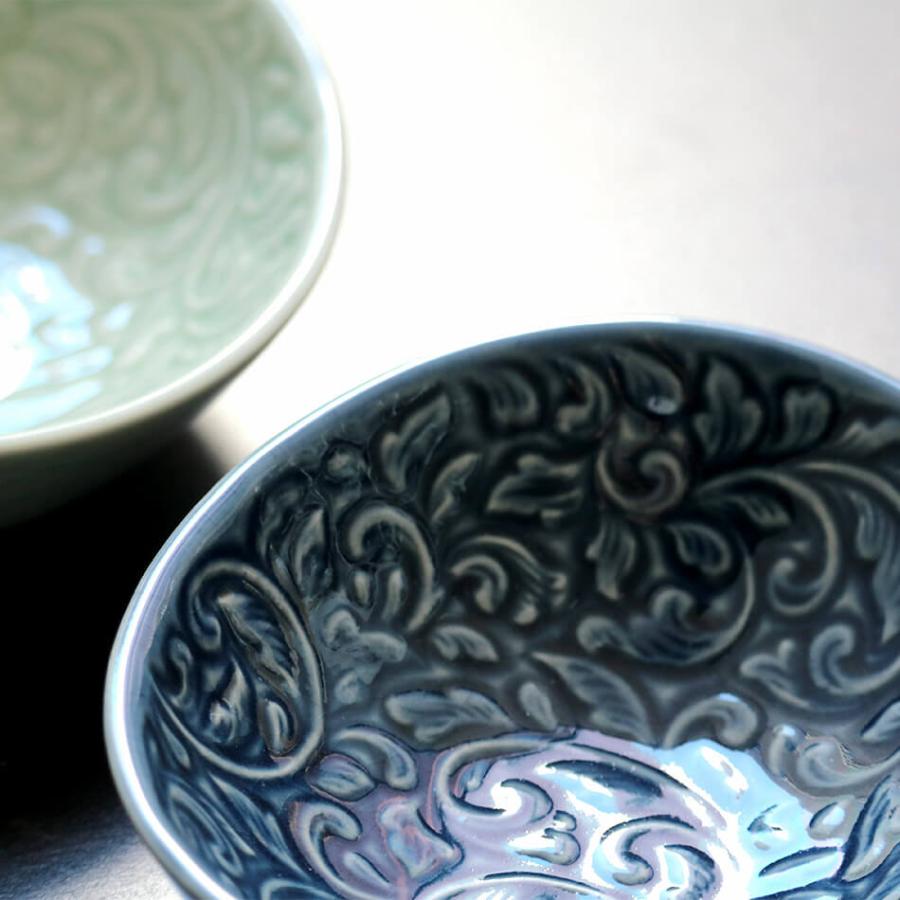 楕円鉢 花柄のお皿 タイ セラドン焼 セラドン焼き タイ王国 焼き物