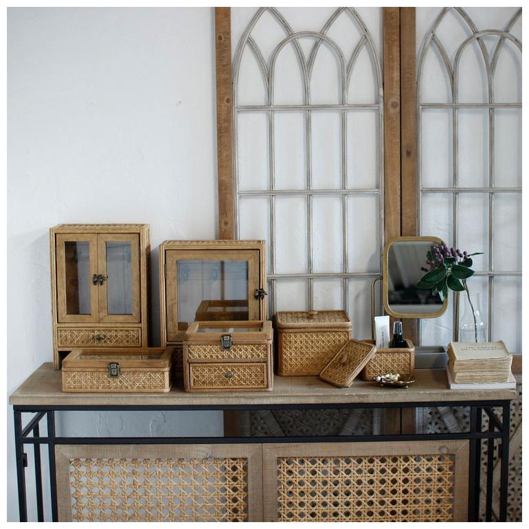 ラタン ガラス扉付き ミニキャビネット フック 引出し 両開き 扉収納