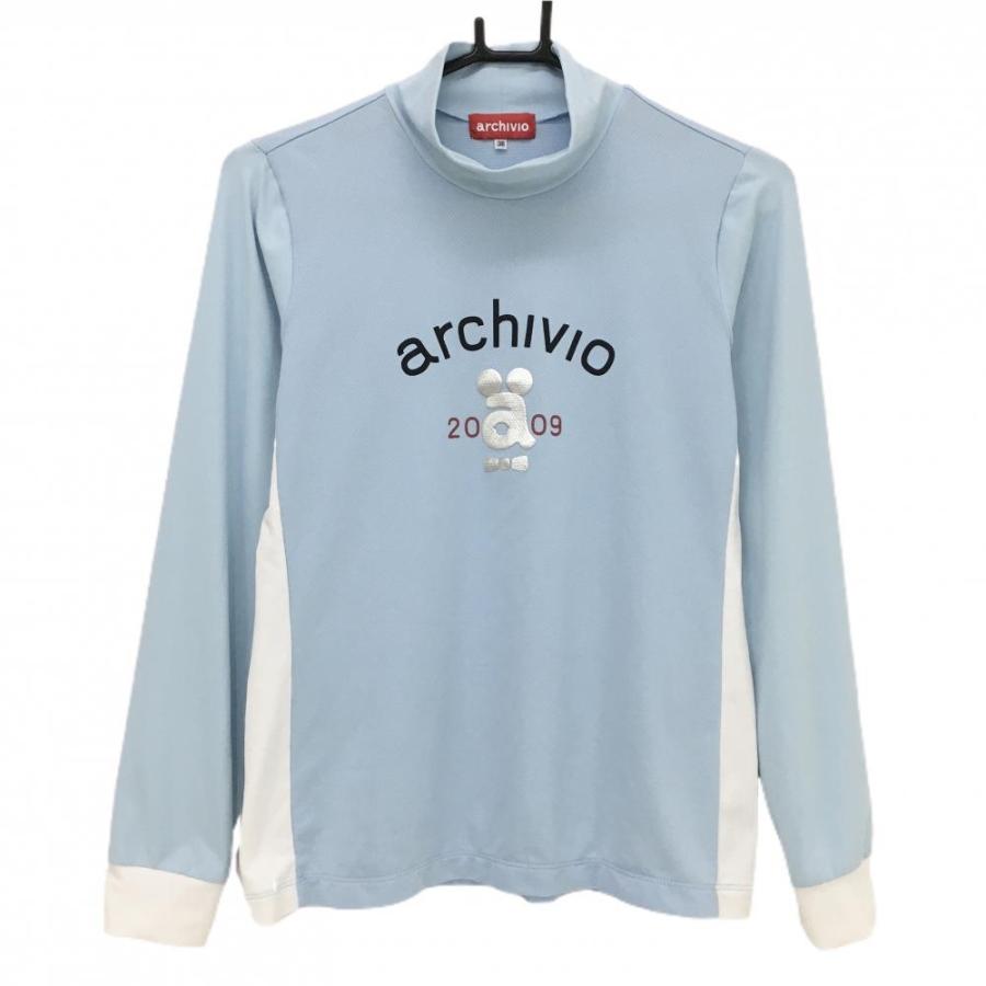 archivio（アルチビオ） 長袖ハイネックシャツ ライトブルー×白 ロゴ