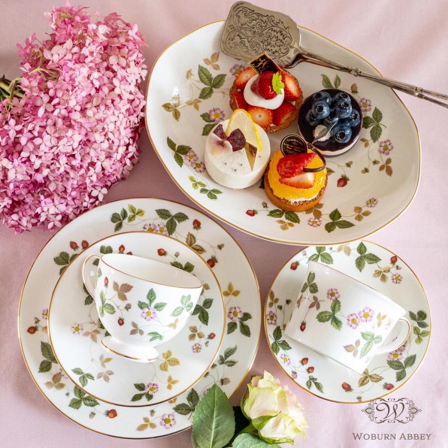 WEDGWOOD（ウェッジウッド） ワイルドストロベリー 大皿 楕円皿