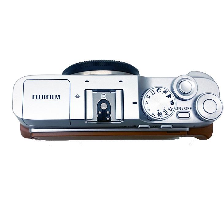 FUJIFILM（フジフイルム） FUJIFILM X-A7 ミラーレスデジタルカメラ