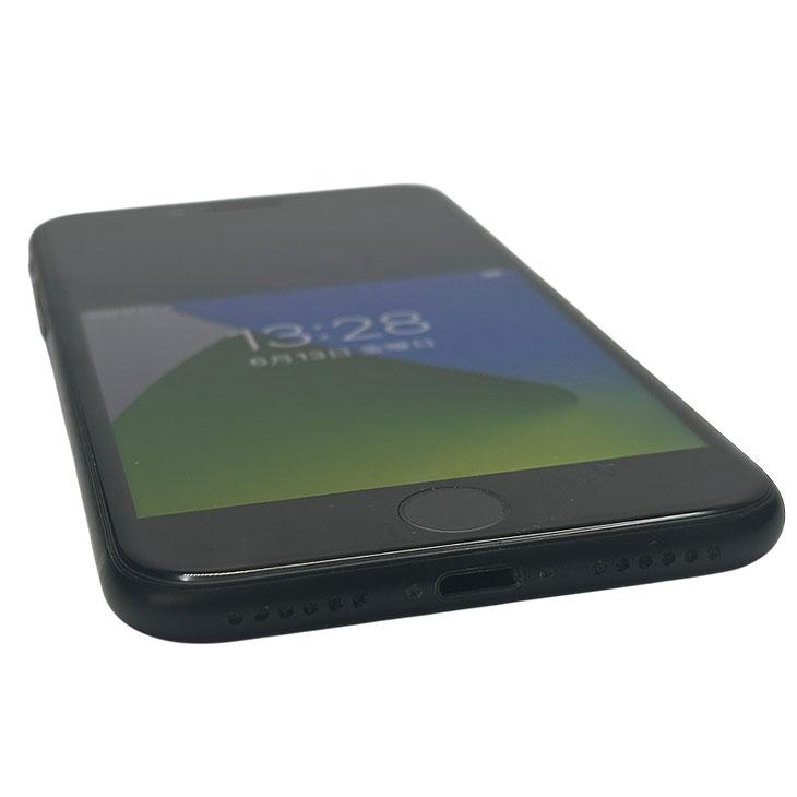 iPhone 8 【SIMロック解除済】Apple iPhone7 MNCE2J/A A1779 Docomo