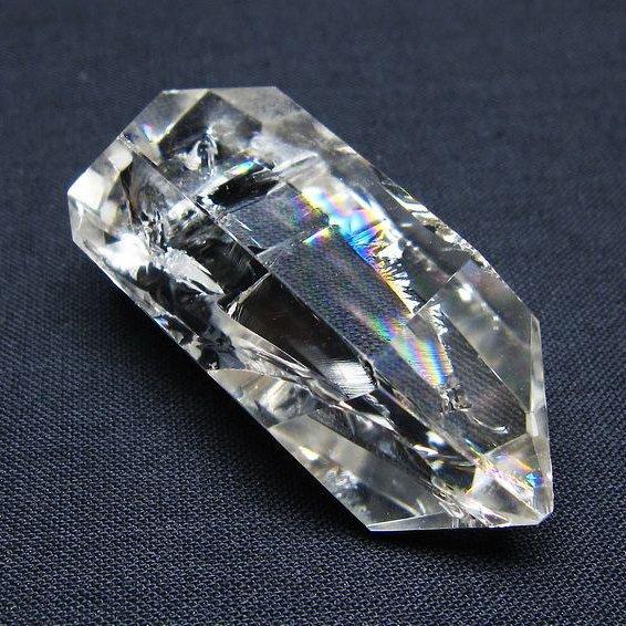 アイリスクォーツ 水晶 原石 虹入り 一点物 送料無料 171-5831