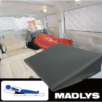 MADLYS デリカD5 極楽クッション ブラック D:5 CV#W 2007.1〜 M/C前・M