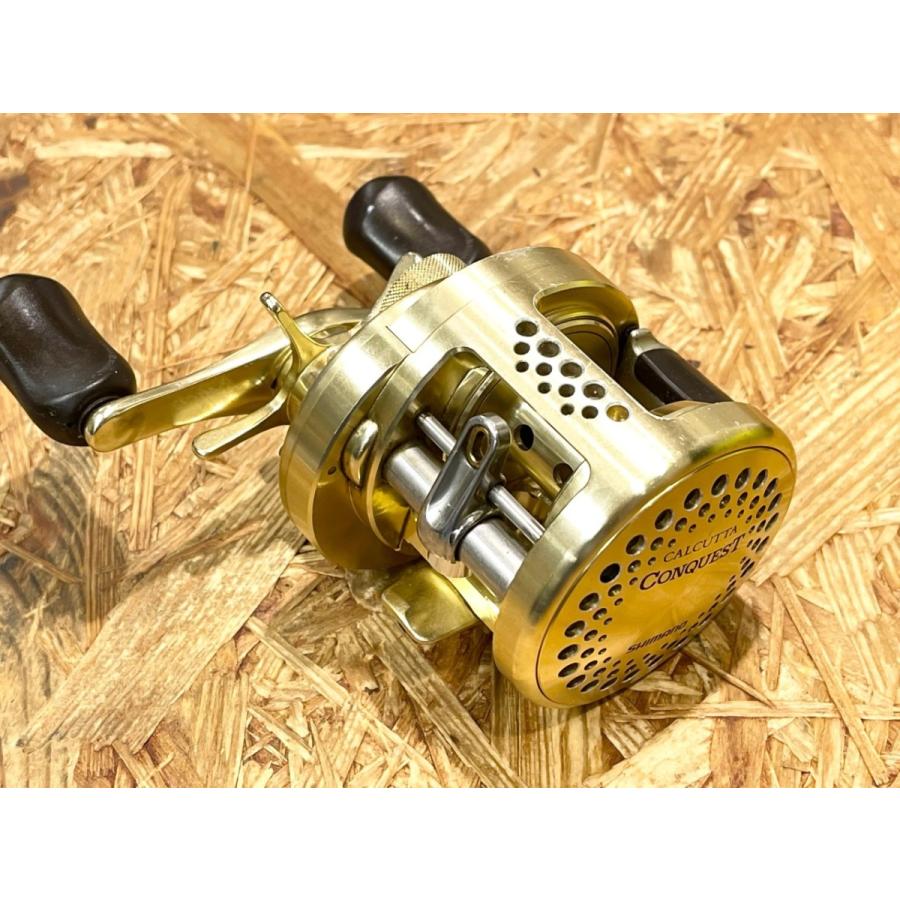 シマノ 00カルカッタコンクエスト200 右ハンドル : タックルガレージ