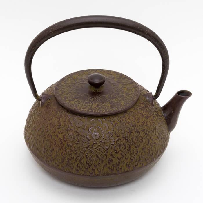 南部鉄器 鉄瓶 送料無料 伝統工芸士 佐藤勝久”平丸型 桜肌 1.2L