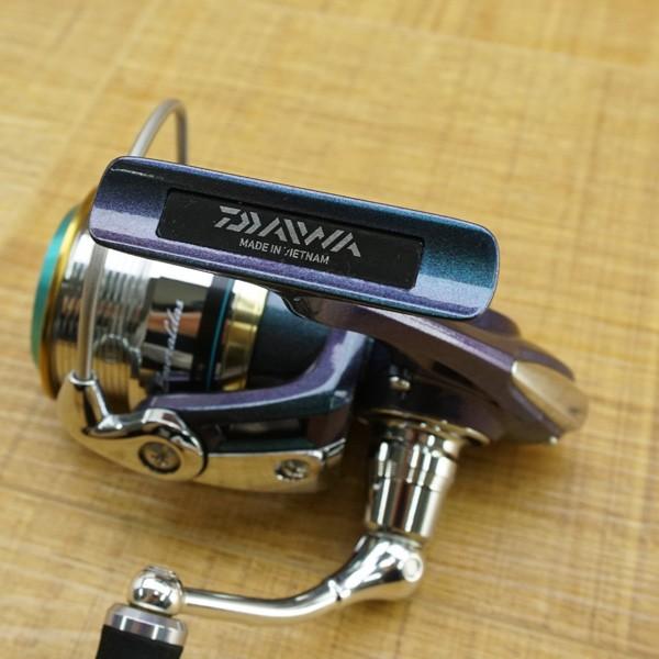 ダイワ エメラルダスINF 2506/N180M 未使用品 スピニングリール