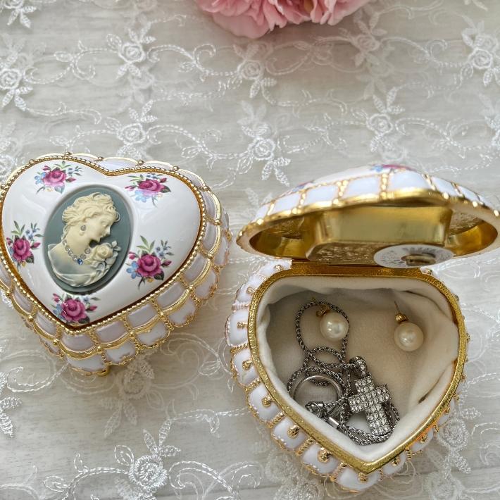 カメオ風 ハート 貴婦人 オルゴール ( ブルー 曲：エーデルワイス or