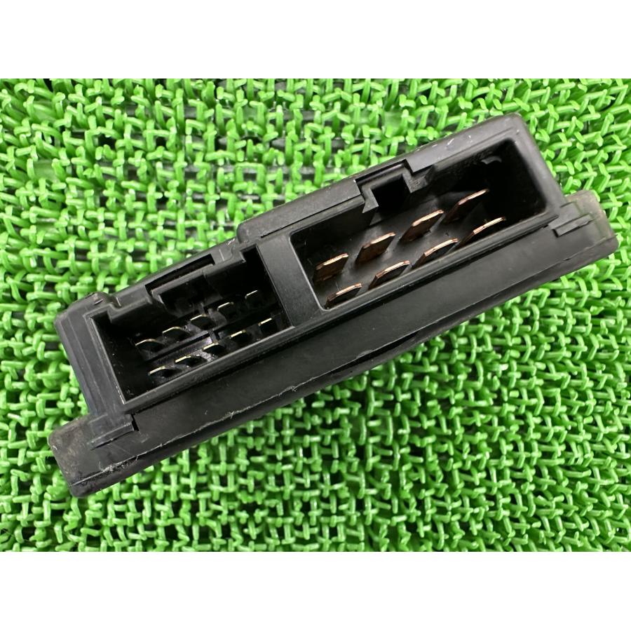 カワサキ（Kawasaki） ZX-9R ヒューズボックス 26021-0074 純正 中古