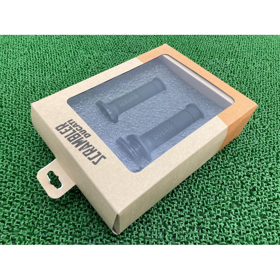 スクランブラー グリップヒーター ドゥカティ 純正 新品 品番96680421B