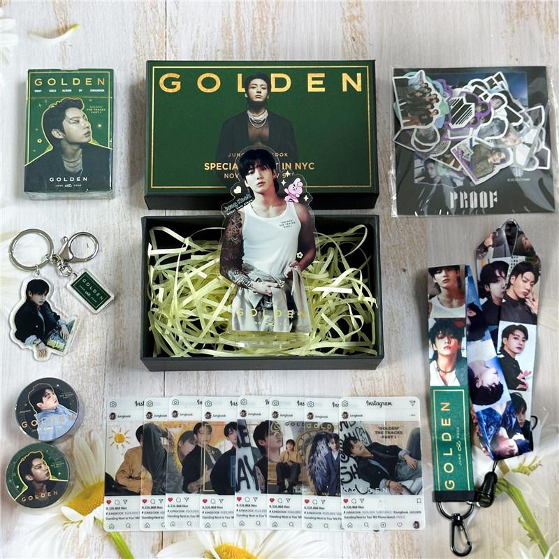 JUNG KOOKグッズ GOLDEN ギフトボックス フォトカード グク テープ