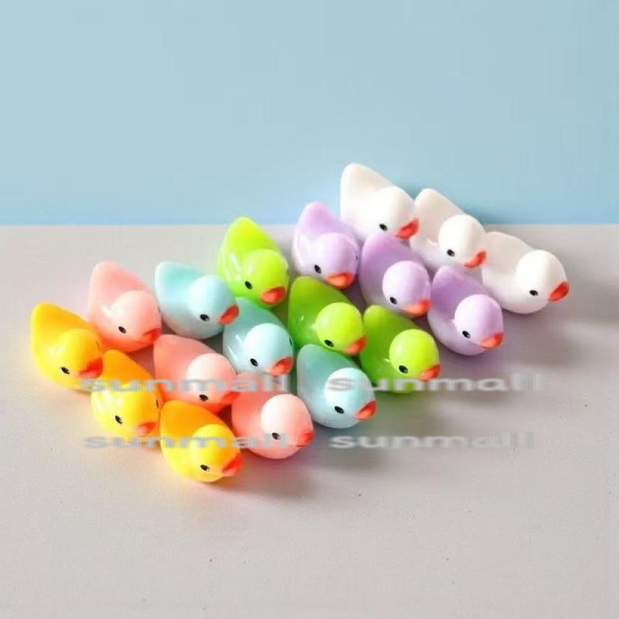 1点販売】【6色から選べる】ミニチュア アヒル フィギュア 指先サイズ