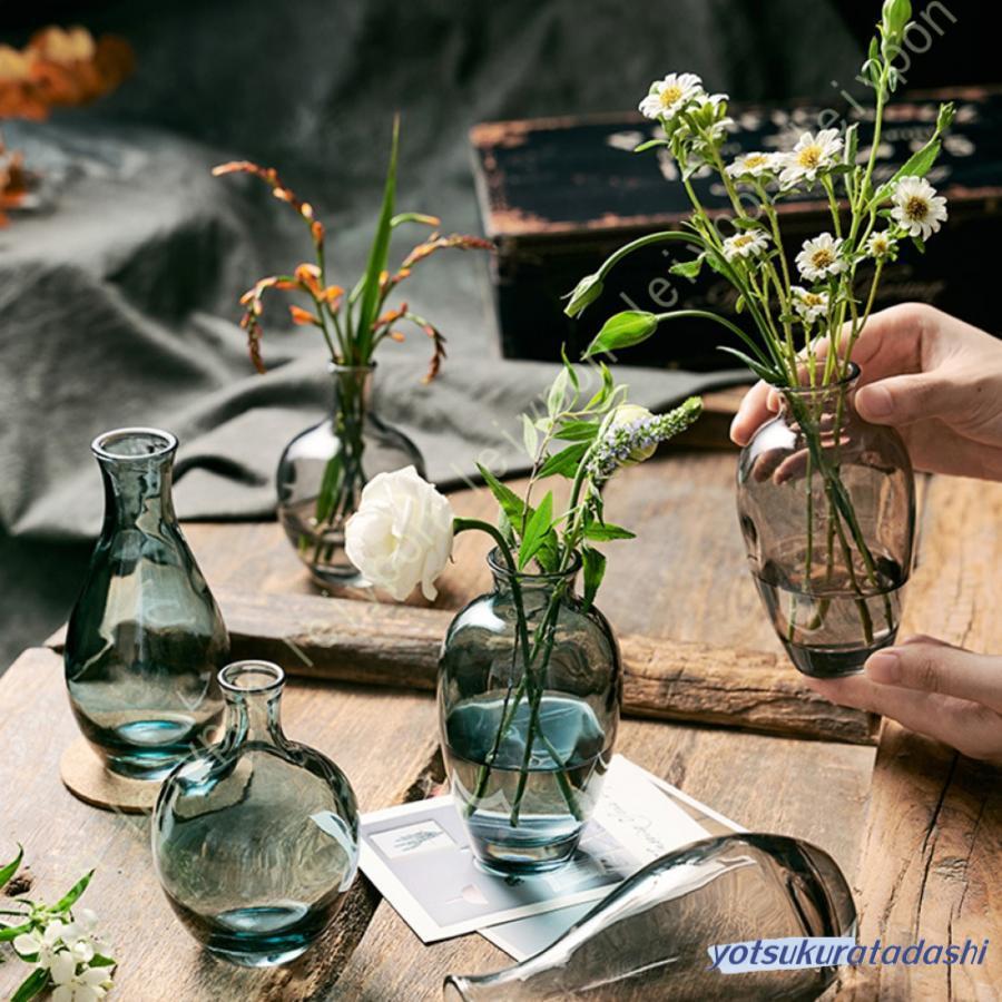 ガラスの花瓶 ミニ花器 一輪挿し 透明 フラワーベース花器 ガラス