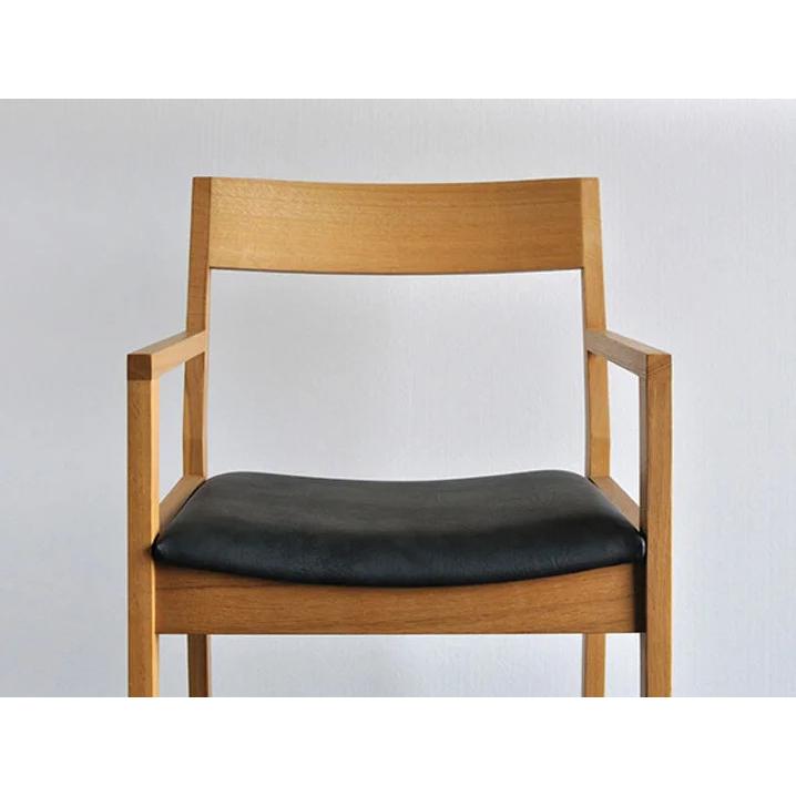 シキファニチア ダイニングチェア ムカイ アームチェア レッドオーク