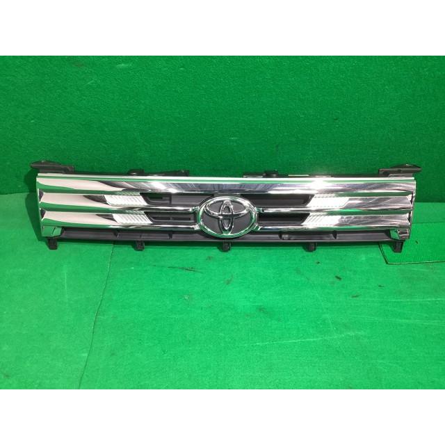 ピクシススペース DBA-L585A ラジエータグリル X07 53111-B2360 : YRC