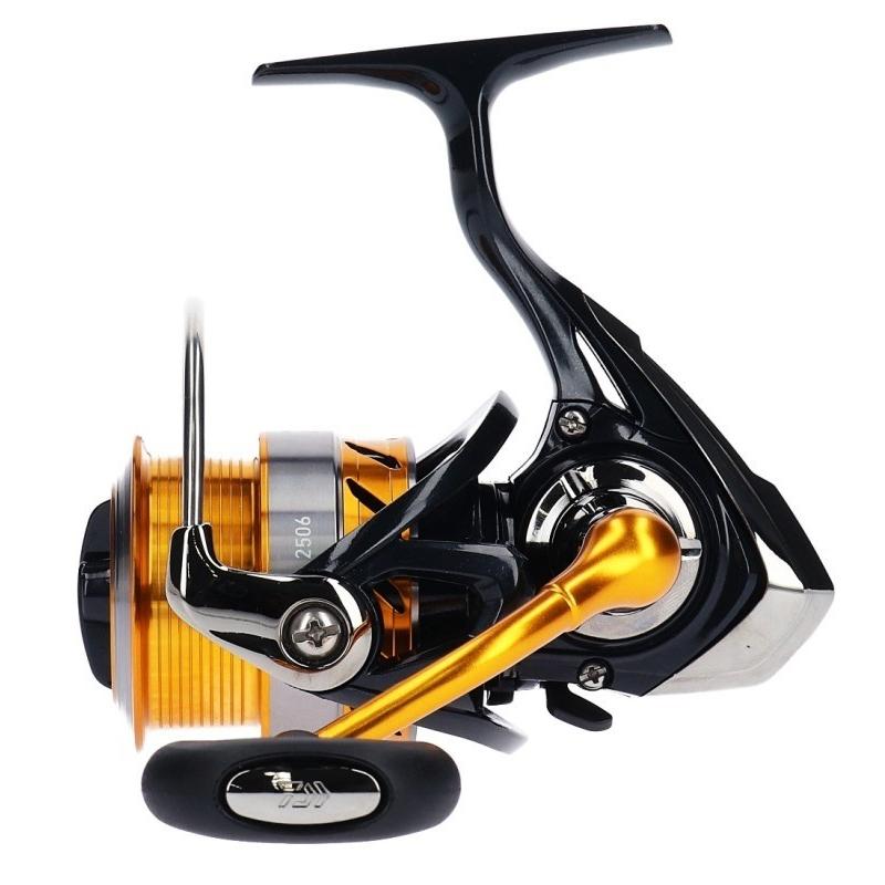 DAIWA（ダイワ） 15レブロス 2506 ／スピニングリール : つり具