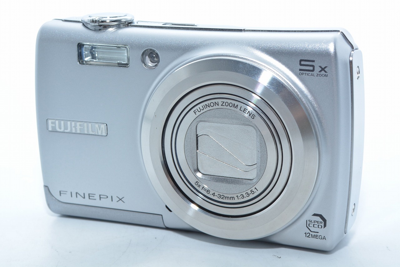 富士フイルム ファインピックス FinePix F100fd（シルバー