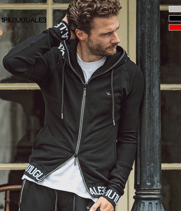 ウノピゥウノウグァーレトレ メンズ フーディー カジュアル スポーツ