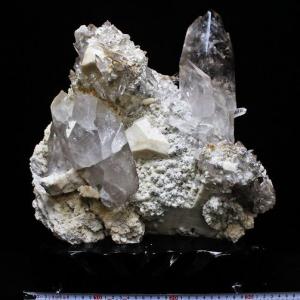 スモーキークォーツ 六角柱 煙水晶 虹入り 3.7Kg 台座付属 送料無料