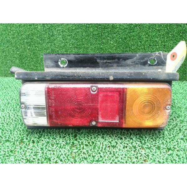 ライトエース GC-KM75 右テールランプ 058 33-0500 : アプレシア中古