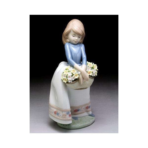 LLADRO（リヤドロ） リヤドロ（Lladro リアドロ 陶器人形 置物） 花と
