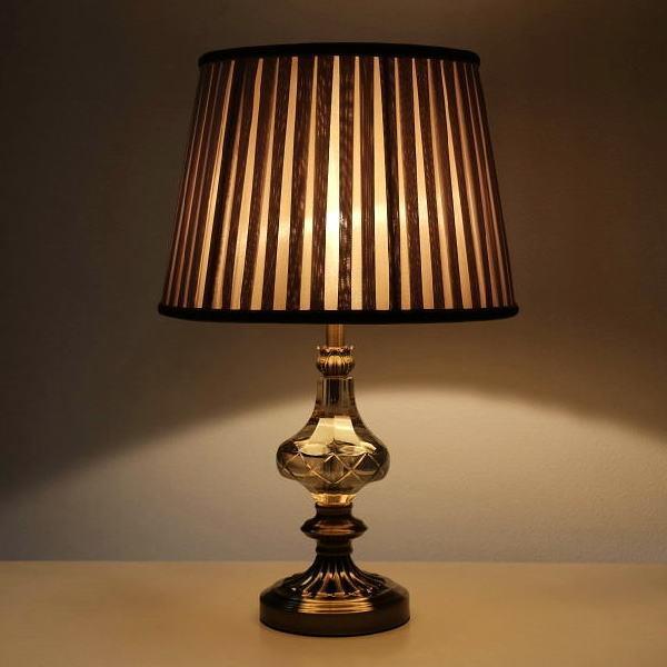 テーブルランプ おしゃれ アンティーク ライト ヨーロピアン ベッド