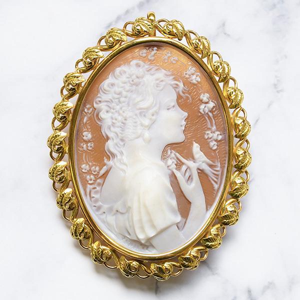シェル カメオ ブローチペンダント K18YG 緻密な彫刻が美しい
