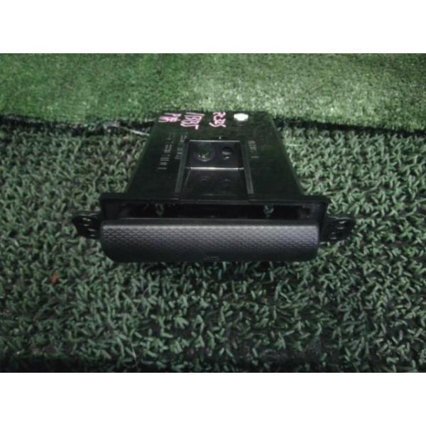 スイフト スイフトスポーツ CBA-ZC32S ドリンクホルダー 助手席用