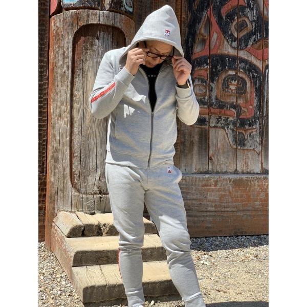 大人のスウェットカジュアルセットアップ（ZIPパーカー＆ジョガー