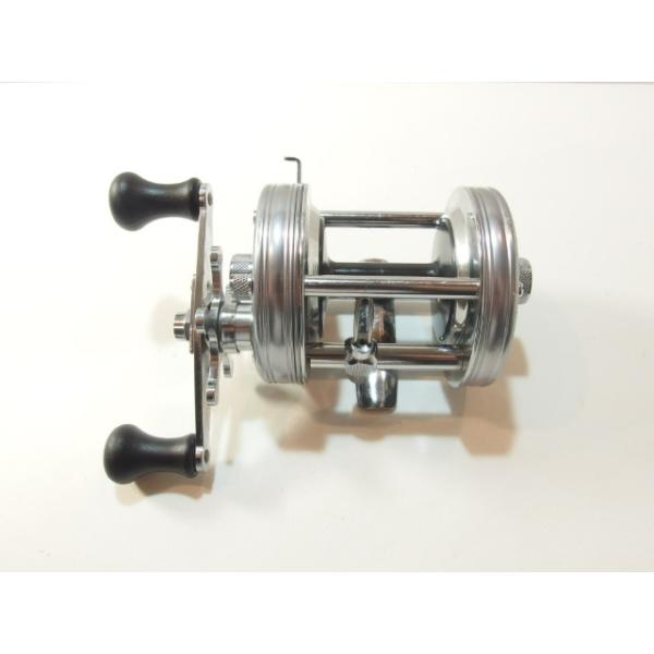 アブ アンバサダー 6500C シルバー ABU Ambassadeur 6500 C 右巻き