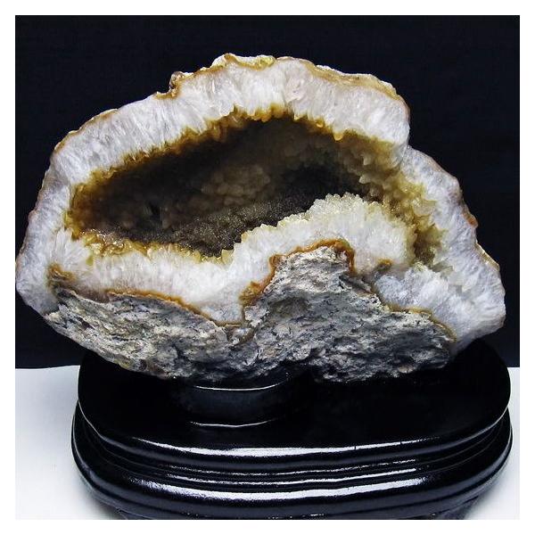 2Kg アゲート ジオード 原石 置物 台座付属 瑪瑙 メノウ 晶洞 一点物