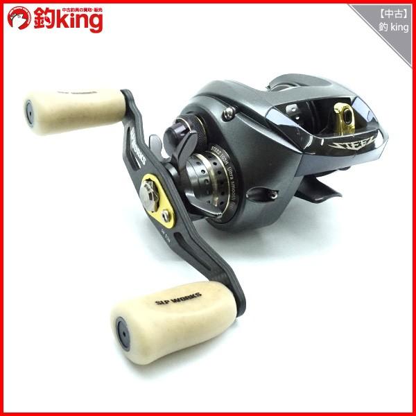 ダイワ スティーズ 103H SLPWORKSハンドル、ノブ付き/G334M ベイト