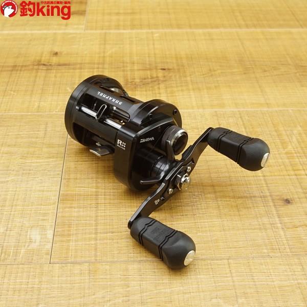 ダイワ 15リョウガ シュラプネル 3000HL/U174M 未使用品 ベイトリール