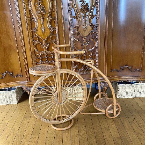 VINTAGE ≫ヴィンテージ*古いラタンのペニー・ファージング型フラワー