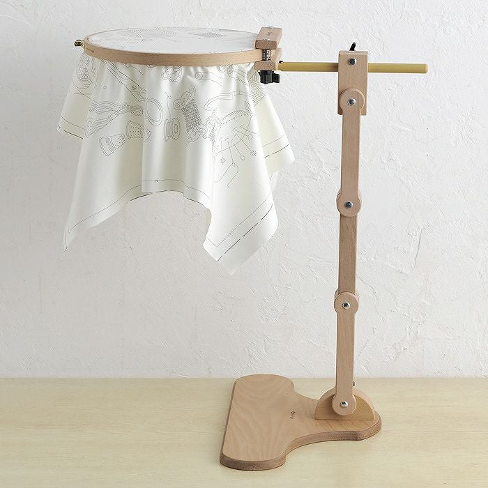 Nurge社 マルチアジャスタブル刺しゅうスタンド | リバティ 生地