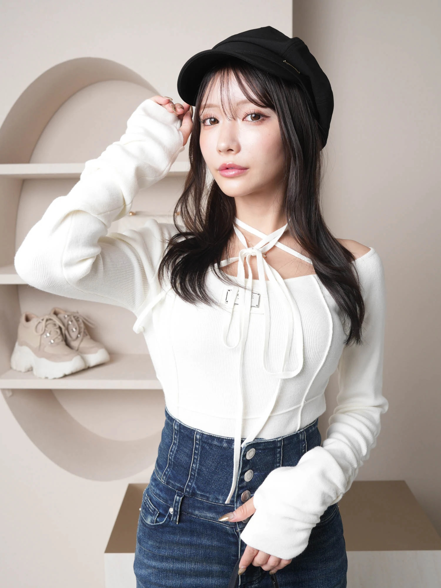 LIP SERVICE（リップサービス）｜ ポイントプレートチョーカーニット