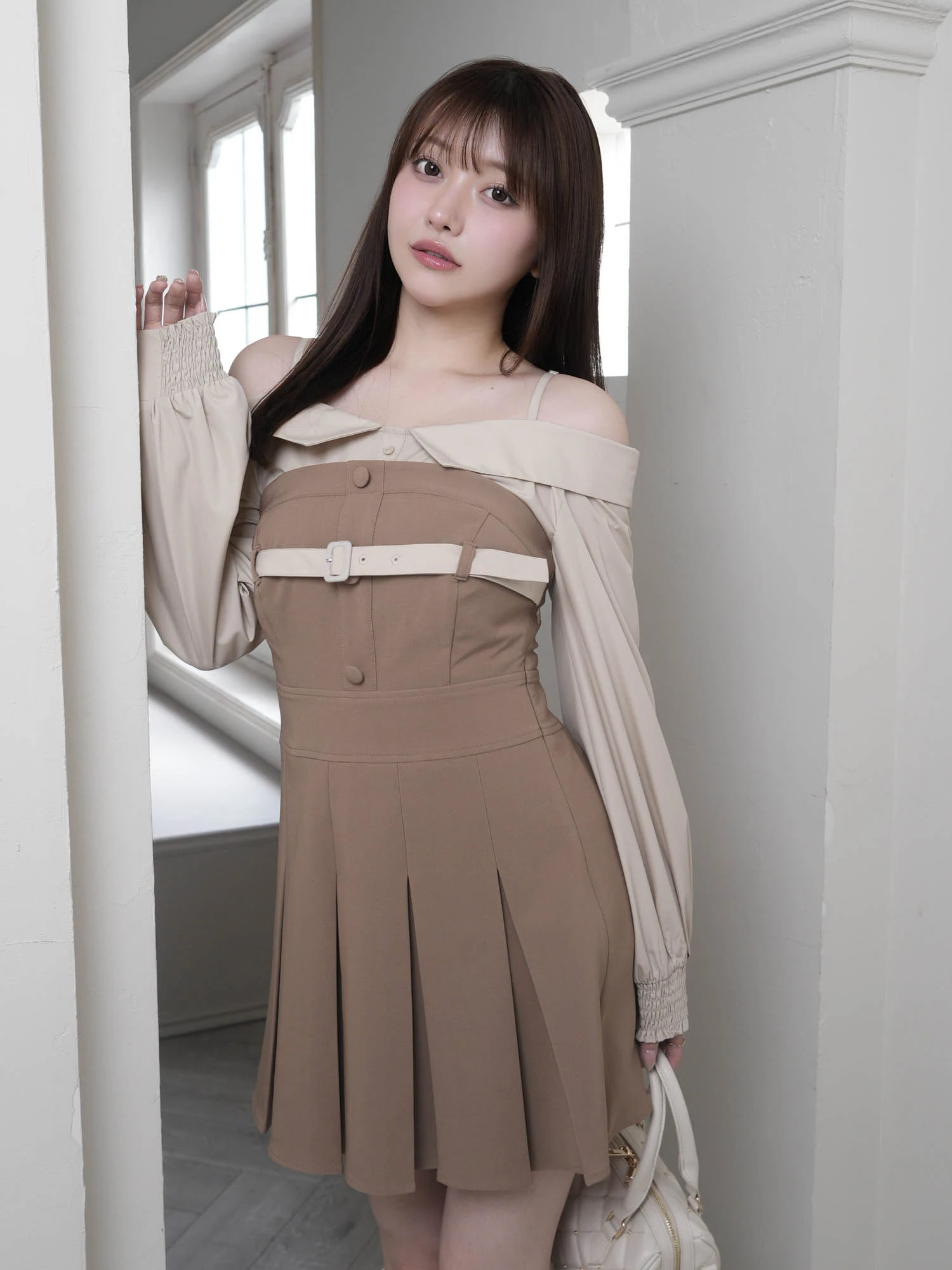 LIP SERVICE（リップサービス）｜ オフショルシャツレイヤードライク