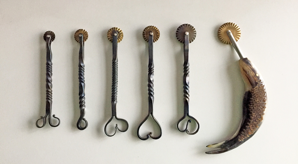 完売】サルデーニャのパスタカッター | イタリア好き