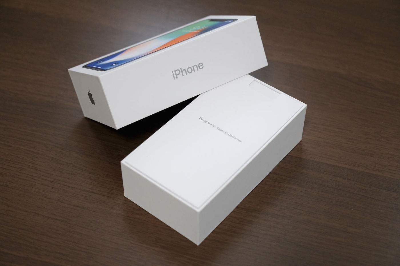 iPhone X レビュー、サイズ感と画面の大きさをiPhone 8/8 Plusと比較