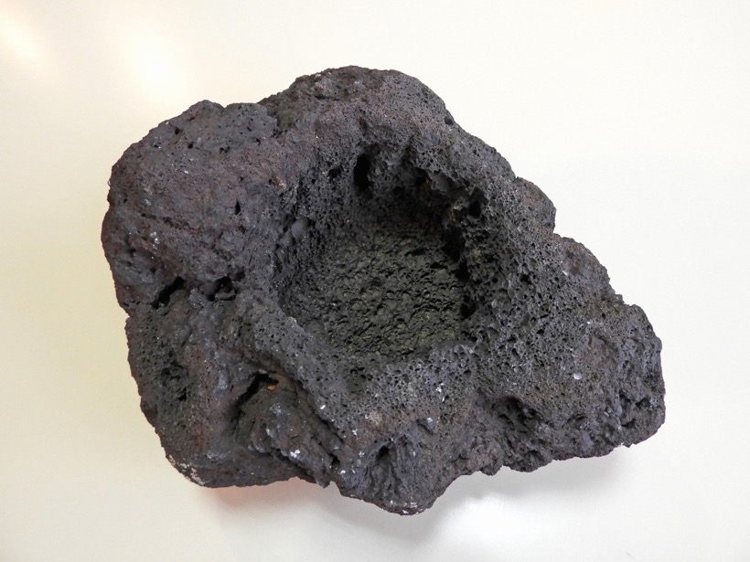 1950-51年噴火 溶岩原 | ジオサイト | 伊豆大島ジオパーク