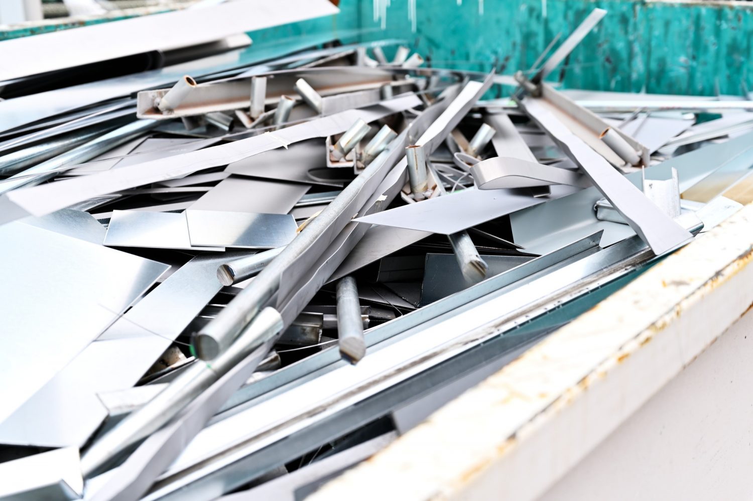 鉄スクラップとは？種類や有価物として売却できるのか解説