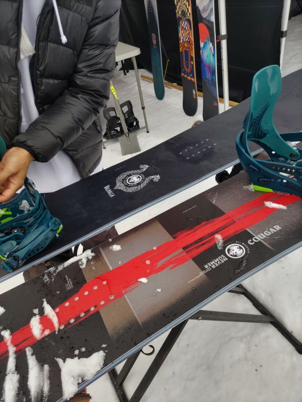 2023-24モデル 【NEVER SUMMER】COUGAR ☆1〜2日で発送いたします