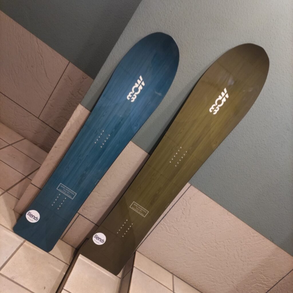 MOSS SNOWSTICK MMD (142, 152) | JACK IN THE BOX SNOWBOARD STORE