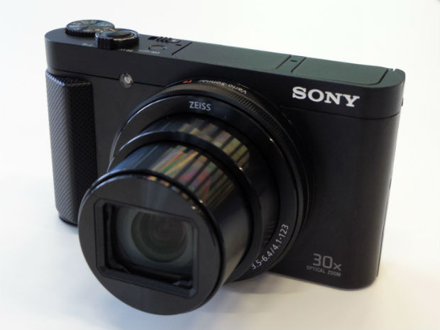 ソニー、光学30倍ズームで世界最小--新「Cyber-shot」 - CNET Japan