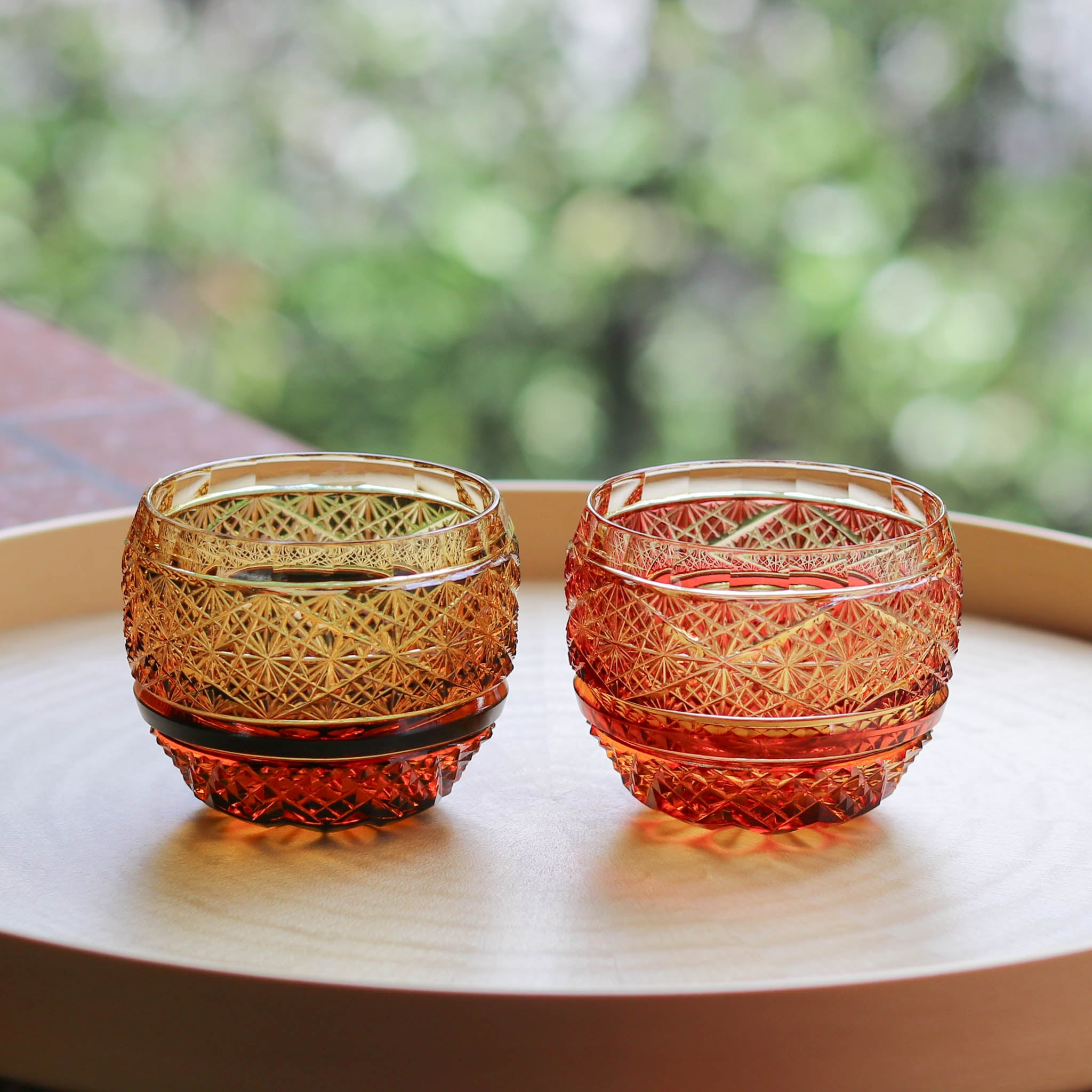 小樽切子 ぐい呑み | 燦 | 黒琥珀 | 深川硝子工芸