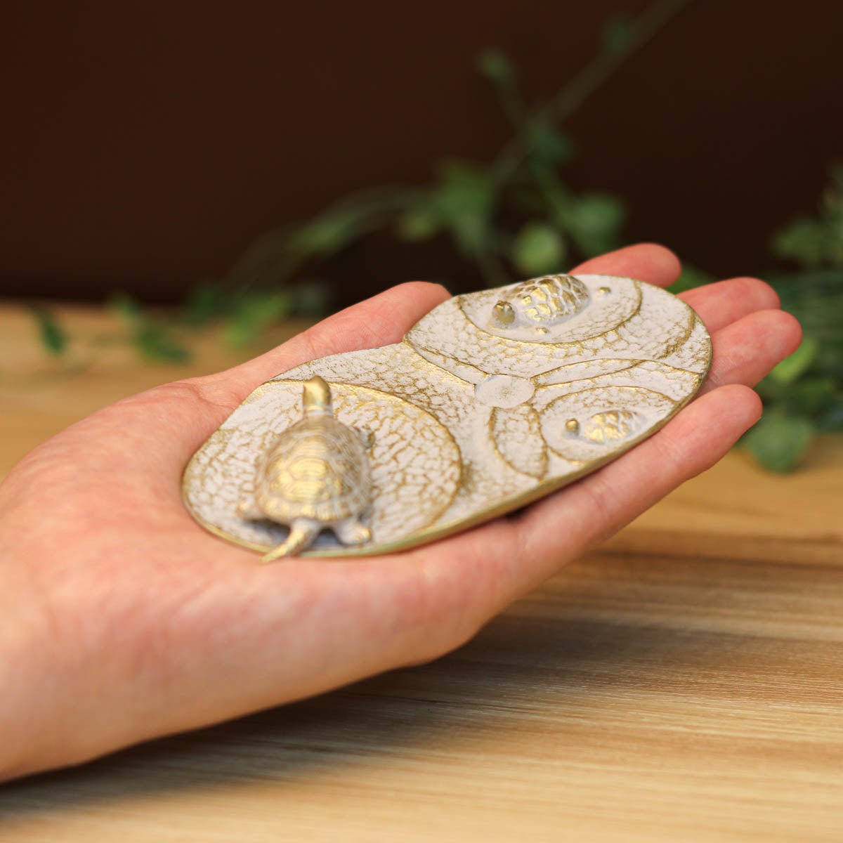 高岡銅器 香皿 | かめ 丸型香立付 桐箱入 | 白金