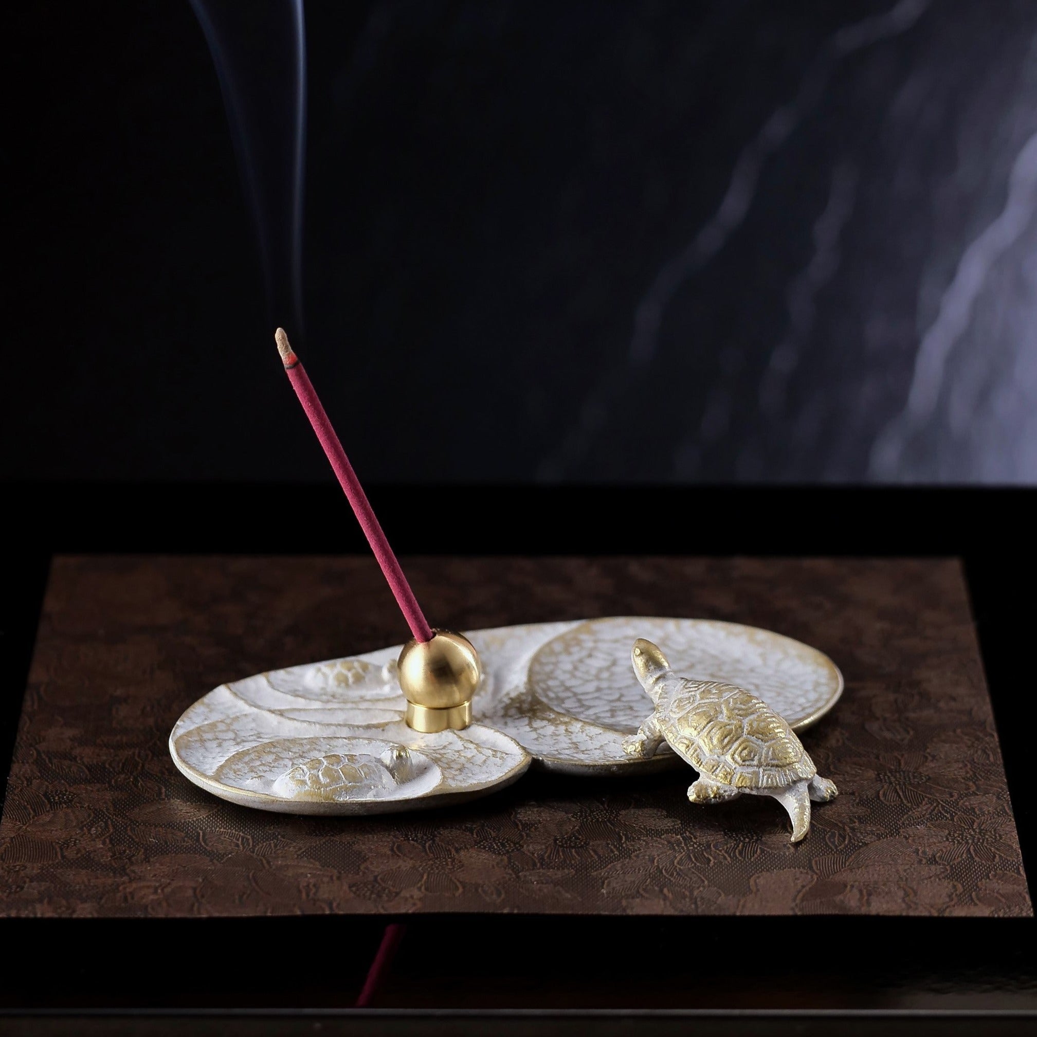 高岡銅器 香皿 | かめ 丸型香立付 桐箱入 | 白金